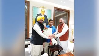 PHOTO: ਅਰਵਿੰਦਰ ਕੇਜਰੀਵਾਲ ਨਾਲ ਸੁਸ਼ੀਲ ਰਿੰਕੂ ਨੇ ਕੀਤੀ ਮੁਲਾਕਾਤ