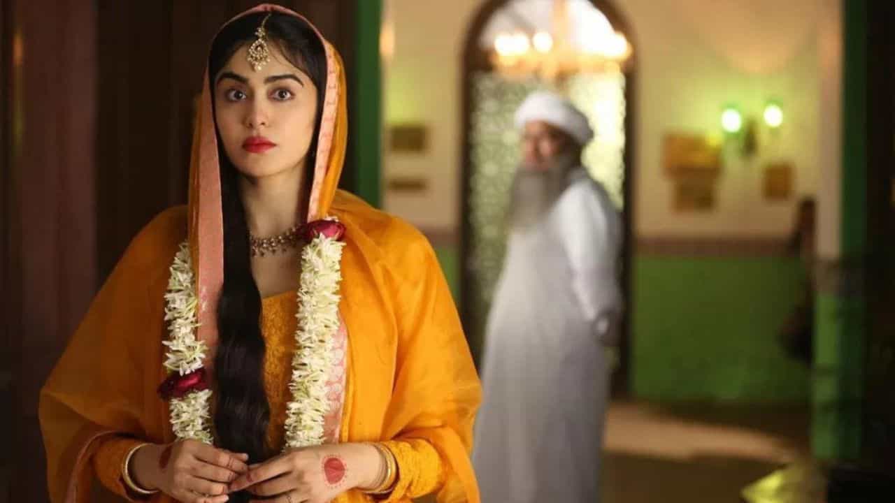 The Kerala Story: ਵਿਰੋਧ ਪ੍ਰਦਰਸ਼ਨਾਂ ਵਿਚਕਾਰ ਕੇਰਲ ਸਟੋਰੀ ਹੁਣ ਵਿਦੇਸ਼ਾਂ ਵਿੱਚ ਰਿਲੀਜ਼ ਲਈ ਤਿਆਰ, ਫਿਲਮ 37 ਦੇਸ਼ਾਂ ਵਿੱਚ ਦਿਖਾਈ ਜਾਵੇਗੀ The Kerala Story: ਵਿਰੋਧ ਪ੍ਰਦਰਸ਼ਨਾਂ ਵਿਚਕਾਰ ਕੇਰਲ ਸਟੋਰੀ ਹੁਣ ਵਿਦੇਸ਼ਾਂ ਵਿੱਚ ਰਿਲੀਜ਼ ਲਈ ਤਿਆਰ, ਫਿਲਮ 37 ਦੇਸ਼ਾਂ ਵਿੱਚ ਦਿਖਾਈ ਜਾਵੇਗੀ