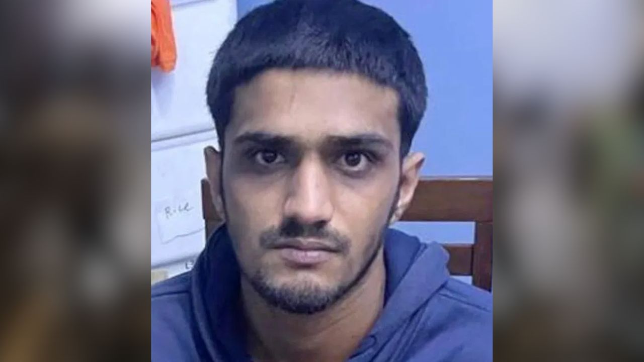 Gangster Deport: ਖਾਲਿਸਤਾਨੀ ਅੱਤਵਾਦੀ ਅਰਸ਼ ਡੱਲਾ ਦੇ ਗੁਰਗੇ ਅੰਮ੍ਰਿਤਪਾਲ ਹੇਅਰ ਨੂੰ ਲਿਆਂਦਾ ਭਾਰਤ, NIA ਵੱਲੋਂ ਗ੍ਰਿਫ਼ਤਾਰ Gangster Deport: ਖਾਲਿਸਤਾਨੀ ਅੱਤਵਾਦੀ ਅਰਸ਼ ਡੱਲਾ ਦੇ ਗੁਰਗੇ ਅੰਮ੍ਰਿਤਪਾਲ ਹੇਅਰ ਨੂੰ ਲਿਆਂਦਾ ਭਾਰਤ, NIA ਵੱਲੋਂ ਗ੍ਰਿਫ਼ਤਾਰ