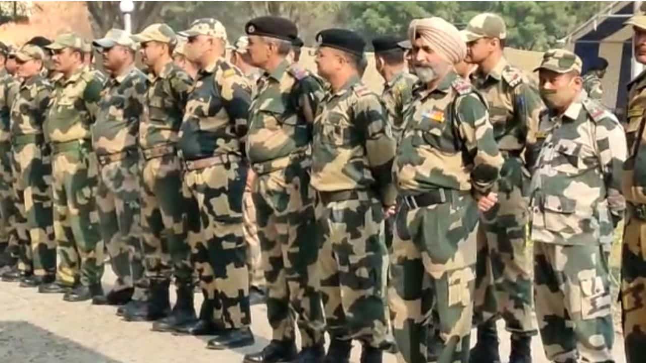 ਸ਼ਾਮ 6 ਵਜੇ ਤੱਕ ਸਰਹੱਦੀ ਪਿੰਡਾਂ ਤੇ ਬੀਐੱਸਐੱਫ ਦੀਆਂ ਚੌਕੀਆਂ ਨਜ਼ਦੀਕ ਆਉਣ ਤੇ ਪਾਬੰਦੀ, ਡੀਸੀ ਨੇ ਜਾਰੀ ਕੀਤੇ ਹੁਕਮ