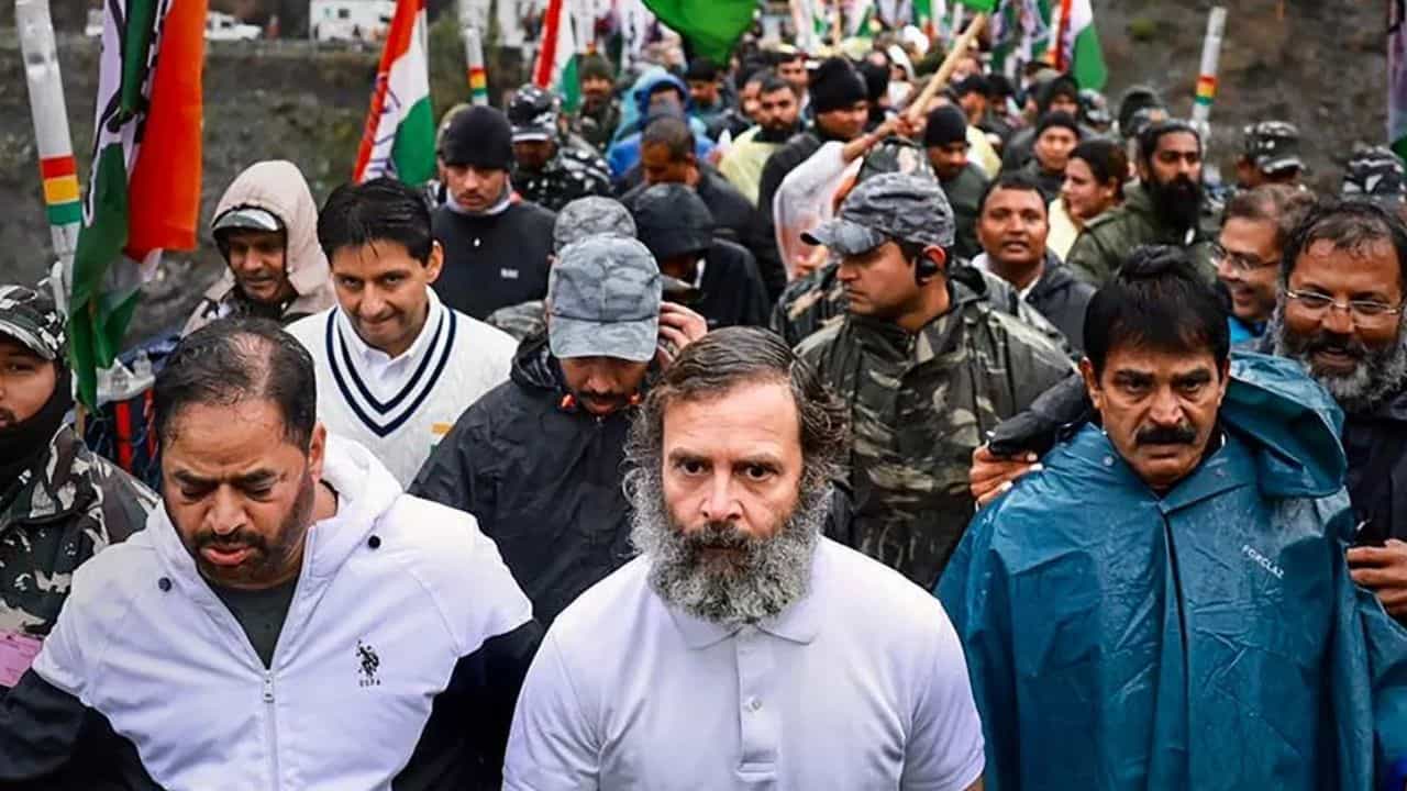 Karnataka : ਰਾਹੁਲ ਗਾਂਧੀ ਦੀ ਭਾਰਤ ਜੋੜੋ ਯਾਤਰਾ ਦਾ ਹੋਇਆ ਫਾਇਦਾ, ਕਾਂਗਰਸ ਨੇ ਜਾਰੀ ਕੀਤਾ ਰਿਪੋਰਟ ਕਾਰਡ, ਪੀਐੱਮ ਨੇ ਦਿੱਤੀ ਵਧਾਈ