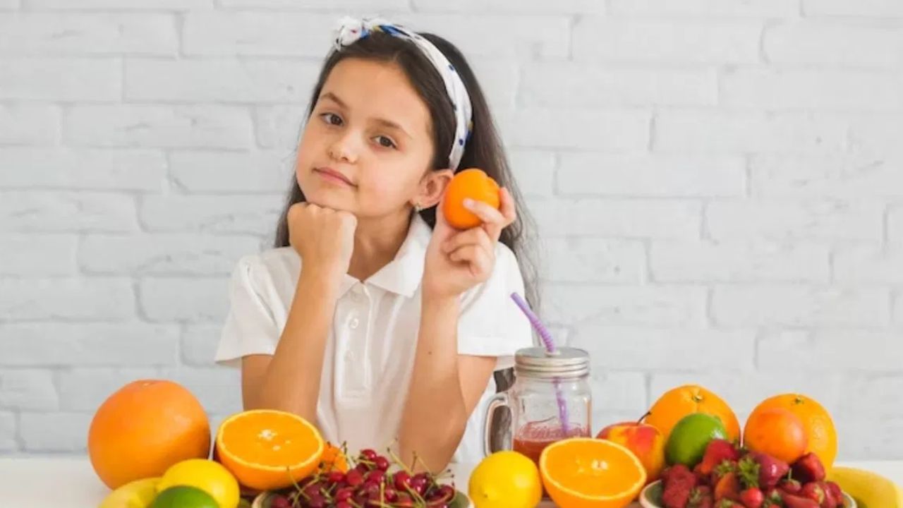 ਕੀ ਤੁਹਾਡਾ ਬੱਚਾ ਵੀ Fruits and Vegetables ਨਹੀਂ ਖਾਂਦਾ, ਇਹ ਟਿਪਸ ਆਉਣਗੇ ਤੁਹਾਡੇ ਕੰਮ ਕੀ ਤੁਹਾਡਾ ਬੱਚਾ ਵੀ Fruits and Vegetables ਨਹੀਂ ਖਾਂਦਾ, ਇਹ ਟਿਪਸ ਆਉਣਗੇ ਤੁਹਾਡੇ ਕੰਮ