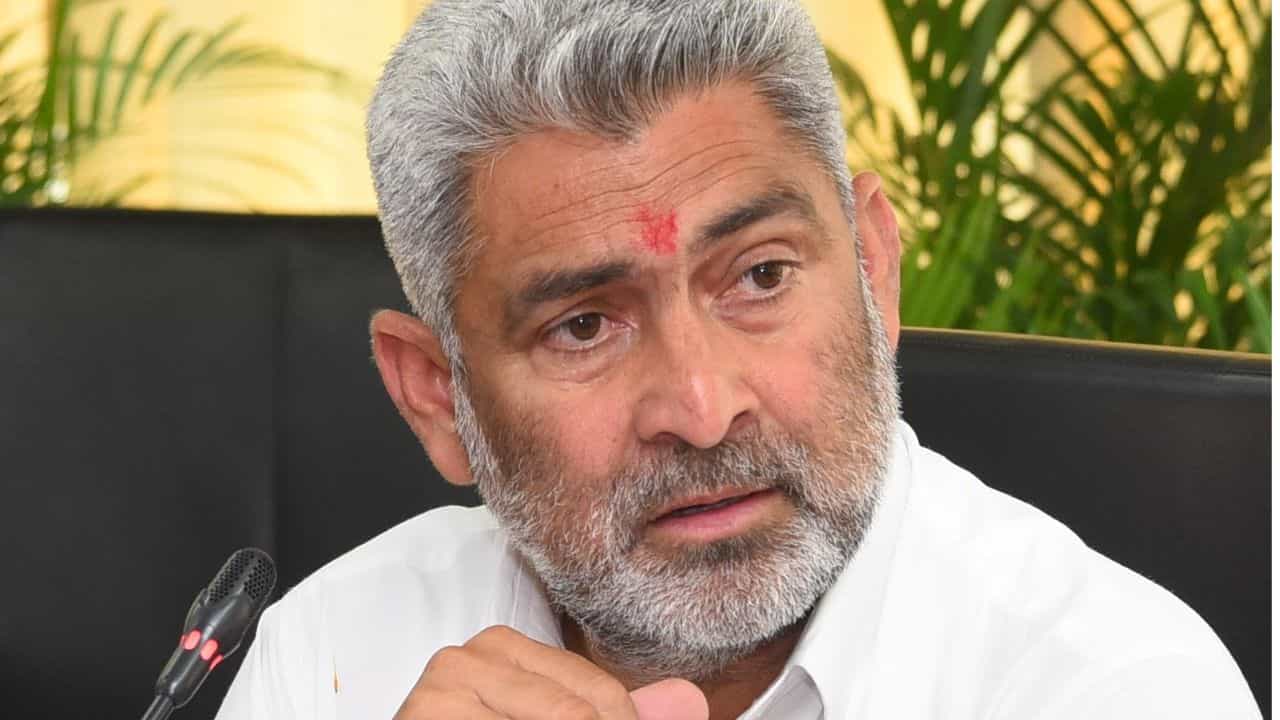 Cabinet Minister ਦੀ ਵਿਵਾਦਿਤ ਵੀਡੀਓ ਮਾਮਲੇ ਚ ਅਇਆ ਨਵਾਂ ਮੋੜ, ਸ਼ਿਕਾਇਤ ਕਰਤਾ ਨੇ ਕਾਰਵਾਈ ਤੋਂ ਕੀਤਾ ਇਨਕਾਰ, ਮੰਤਰੀ ਨੂੰ ਮਿਲੀ ਰਾਹਤ