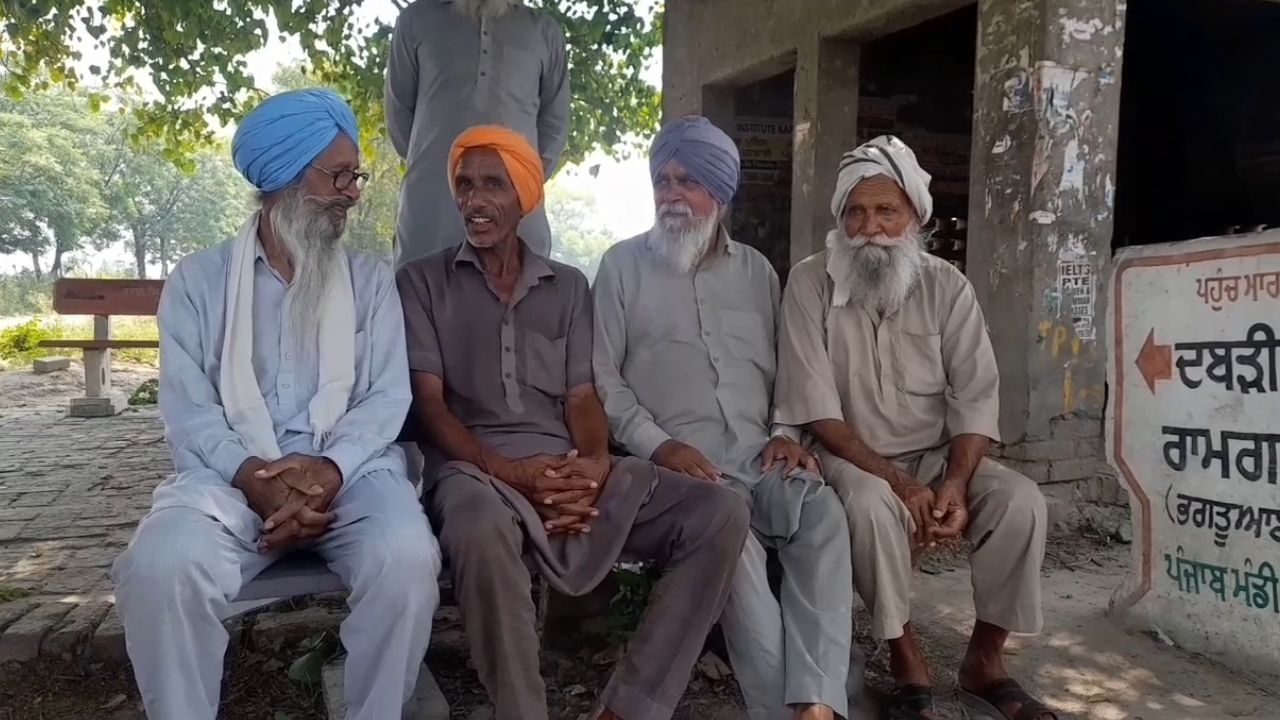 Unseasonal Rain: ਬੇਮੌਸਮੀ ਬਰਸਾਤ ਨਾਲ ਖਰਾਬ ਹੋਈਆਂ ਫਸਲਾਂ ਦਾ ਮੁਆਵਜਾ ਦੇਣ ਵਿਚ ਪਛੜੀ ਪੰਜਾਬ ਸਰਕਾਰ Unseasonal Rain: ਬੇਮੌਸਮੀ ਬਰਸਾਤ ਨਾਲ ਖਰਾਬ ਹੋਈਆਂ ਫਸਲਾਂ ਦਾ ਮੁਆਵਜਾ ਦੇਣ ਵਿਚ ਪਛੜੀ ਪੰਜਾਬ ਸਰਕਾਰ