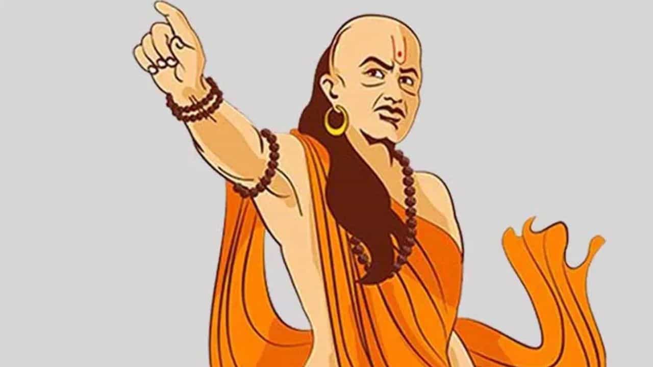 Chanakya Niti: ਪੈਸਾ ਖਰਚ ਕਰਦੇ ਸਮੇਂ ਚਾਣਕਯ ਦੀਆਂ ਇਨ੍ਹਾਂ ਗੱਲਾਂ ਦਾ ਰੱਖੋਂ ਧਿਆਨ, ਬਣੀ ਰਹੇਗੀ ਖੁਸ਼ਹਾਲੀ Chanakya Niti: ਪੈਸਾ ਖਰਚ ਕਰਦੇ ਸਮੇਂ ਚਾਣਕਯ ਦੀਆਂ ਇਨ੍ਹਾਂ ਗੱਲਾਂ ਦਾ ਰੱਖੋਂ ਧਿਆਨ, ਬਣੀ ਰਹੇਗੀ ਖੁਸ਼ਹਾਲੀ