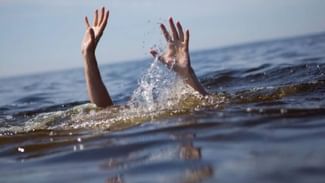 Students Death: ਸਰੋਵਰ ‘ਚ ਨਹਾਉਣ ਗਏ ਦੋ ਵਿਦਿਆਰਥੀ ਦੀ ਡੁਬਕੇ ਹੋਈ ਮੌਤ, ਘਟਨਾ ਦੀ ਸੀਸੀਟੀਵੀ ਵੀ ਆਈ ਸਾਹਮਣੇ
