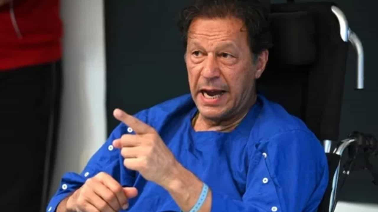 Imran Khan ਦੀ ਲੱਤ ਚ ਫਰੈਕਚਰ ਨਹੀਂ, ਪਿਸ਼ਾਬ ਦੇ ਨਮੂਨੇ ਚ ਮਿਲੀ ਕੋਕੀਨ, ਪਾਕਿ ਸਿਹਤ ਮੰਤਰੀ ਦਾ ਦਾਅਵਾ