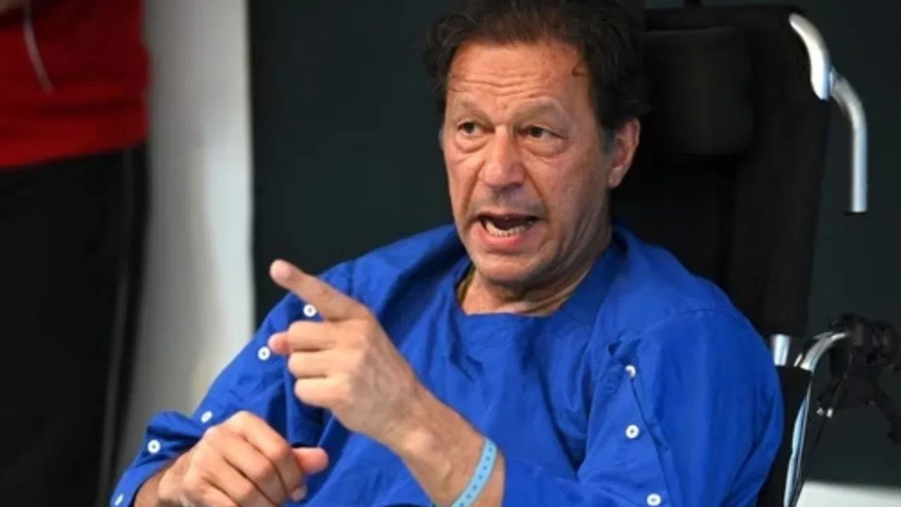 Imran Khan ਦੀ ਲੱਤ ‘ਚ ਫਰੈਕਚਰ ਨਹੀਂ, ਪਿਸ਼ਾਬ ਦੇ ਨਮੂਨੇ ‘ਚ ਮਿਲੀ ਕੋਕੀਨ, ਪਾਕਿ ਸਿਹਤ ਮੰਤਰੀ ਦਾ ਦਾਅਵਾ