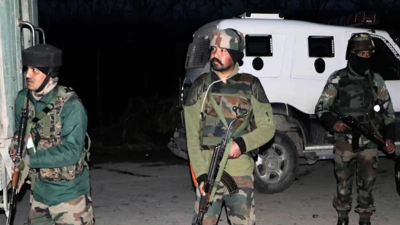 ਬਾਰਡਰ ਤੇ ਪਾਕਿਸਤਾਨ ਨੇ ਕੀਤਾ ਸੀਜ਼ਫਾਇਰ ਦਾ ਉਲੰਘਣ, ਫੌਜ ਨੇ ਕੀਤੀ ਜਵਾਬੀ ਕਾਰਵਾਈ