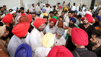 Sarkar Kisan Milni: ਦੂਜੀ ਸਰਕਾਰ ਕਿਸਾਨ ਮਿਲਣੀ ਵਿੱਚ ਪੰਜਾਬ ਭਰ ਤੋਂ ਸ਼ਾਮਿਲ ਹੋਏ ਕਿਸਾਨ Sarkar Kisan Milni: ਦੂਜੀ ਸਰਕਾਰ ਕਿਸਾਨ ਮਿਲਣੀ ਵਿੱਚ ਪੰਜਾਬ ਭਰ ਤੋਂ ਸ਼ਾਮਿਲ ਹੋਏ ਕਿਸਾਨ