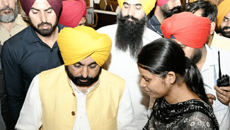 PHOTOS: ‘ਸਰਕਾਰ ਤੁਹਾਡੇ ਦੁਆਰ’ ਪ੍ਰੋਗਰਾਮ ਦੀ ਮੁੱਖ ਮੰਤਰੀ ਨੇ ਕੀਤੀ ਸ਼ੁਰੂਆਤ, ਵੇਖੋ ਤਸਵੀਰਾਂ….
