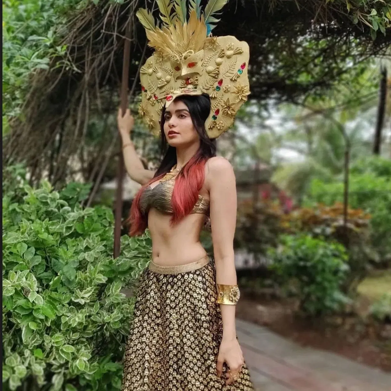 ਅਦਾਕਾਰੀ ਦੀ ਸ਼ੁਰੂਆਤ ਤੋਂ ਪਹਿਲਾਂ, ਅਦਾ ਨੇ ਆਪਣੇ ਆਪ ਨੂੰ ਡਾਂਸ ਵਿੱਚ ਨਿਖਾਰਿਆ। ਅਭਿਨੇਤਰੀ ਜੈਜ਼, ਸਾਲਸਾ ਅਤੇ ਬੈਲੇ ਵਰਗੇ ਡਾਂਸ ਫਾਰਮਾਂ ਵਿੱਚ ਮੁਹਾਰਤ ਰੱਖਦੀ ਹੈ। ਅਦਾ ਨੇ ਇੱਕ ਹਾਰਰ ਫਿਲਮ ਨਾਲ ਅਦਾਕਾਰੀ ਦੀ ਦੁਨੀਆ ਵਿੱਚ ਕਦਮ ਰੱਖਿਆ। ਅਦਾ ਸ਼ਰਮਾ ਨੇ ਬਾਲੀਵੁੱਡ ਦੇ ਨਾਲ-ਨਾਲ ਤਾਮਿਲ, ਤੇਲਗੂ ਅਤੇ ਕੰਨੜ ਫਿਲਮ ਇੰਡਸਟਰੀਜ਼ ਵਿੱਚ ਕੰਮ ਕੀਤਾ ਹੈ। (Pic Credit: Adah Sharma/Instagram)