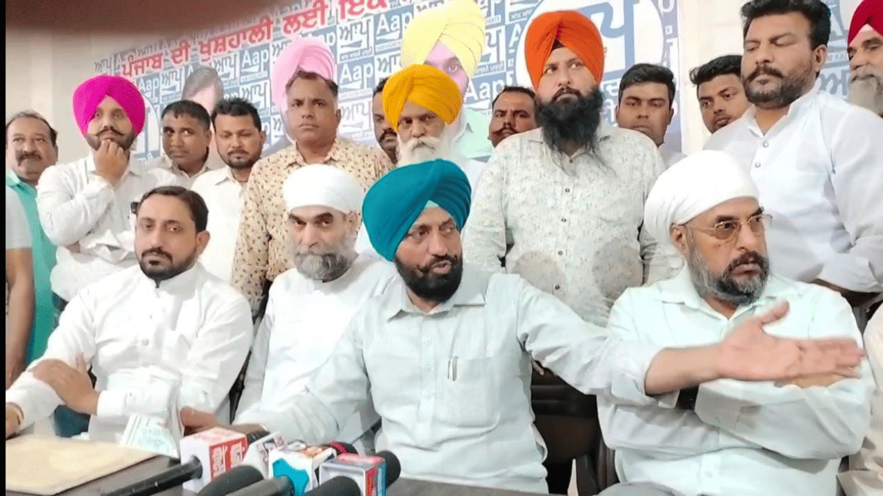 7 ਸਾਲਾਂ ਤੋਂ ਥਾਈਲੈਂਡ ਜੇਲ੍ਹ ਚ ਬੰਦ ਸੋਹਨ ਸਿੰਘ ਪਰਤਿਆ ਭਾਰਤ, ਵਿਧਾਇਕ ਗਰੇਵਾਲ ਨੇ ਕੀਤੀ ਮਦਦ