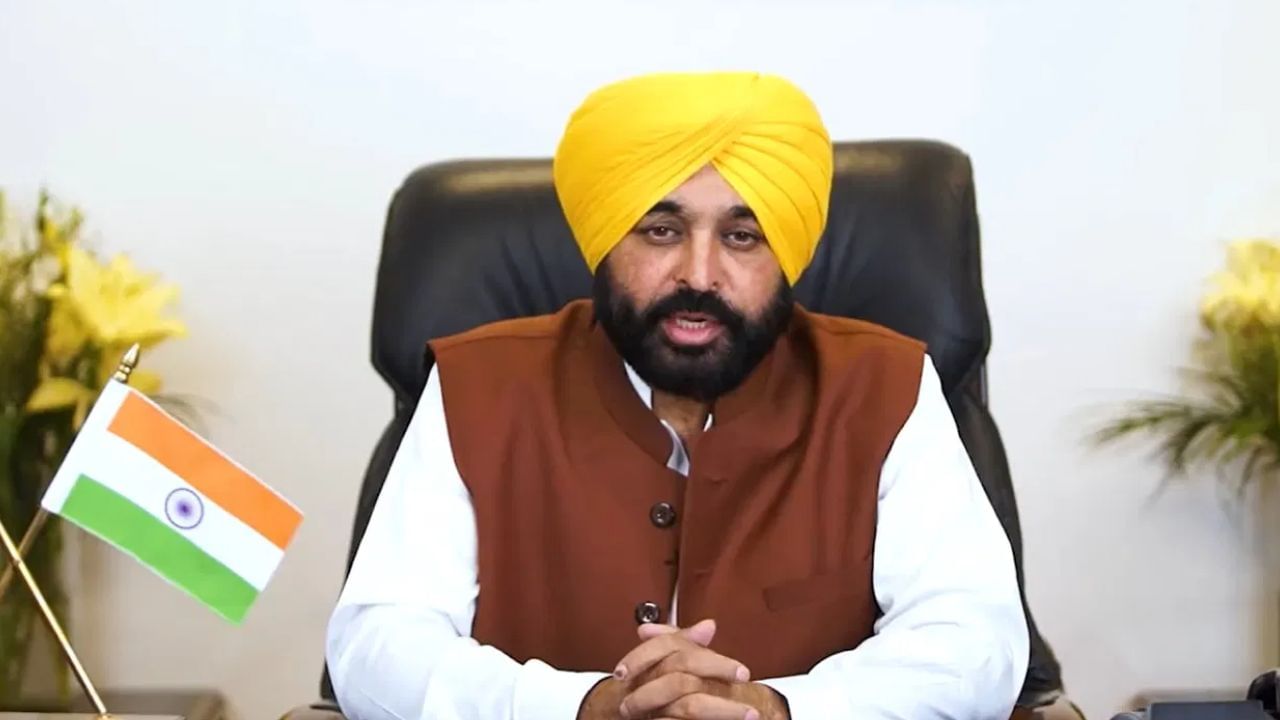 Indian students in Canada: 700 ਵਿਦਿਆਰਾਥੀਆਂ ਦੇ ਕੈਨੇਡਾ ‘ਚ ਫਸਣ ਤੋਂ ਬਾਅਦ ਜਾਗੀ ਪੰਜਾਬ ਸਰਕਾਰ, ਹੁਣ ਟ੍ਰੈਵਲ ਏਜੰਟਾਂ ‘ਤੇ ਹੋਵੇਗੀ ਸਖਤੀ Indian students in Canada: 700 ਵਿਦਿਆਰਾਥੀਆਂ ਦੇ ਕੈਨੇਡਾ ‘ਚ ਫਸਣ ਤੋਂ ਬਾਅਦ ਜਾਗੀ ਪੰਜਾਬ ਸਰਕਾਰ, ਹੁਣ ਟ੍ਰੈਵਲ ਏਜੰਟਾਂ ‘ਤੇ ਹੋਵੇਗੀ ਸਖਤੀ