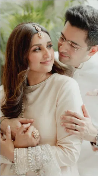 Parineeti-Raghav Engagement: ਪਰਿਣੀਤੀ-ਰਾਘਵ ਦੀ ਜੋੜੀ ਇੱਕ-ਦੂਜੇ ਨਾਲ ਬਹੁਤ ਵਧੀਆ ਲੱਗ ਰਹੀ, ਇੱਥੇ ਦੇਖੋ ਸਗਾਈ ਦੀਆਂ ਖੂਬਸੂਰਤ ਤਸਵੀਰਾਂ