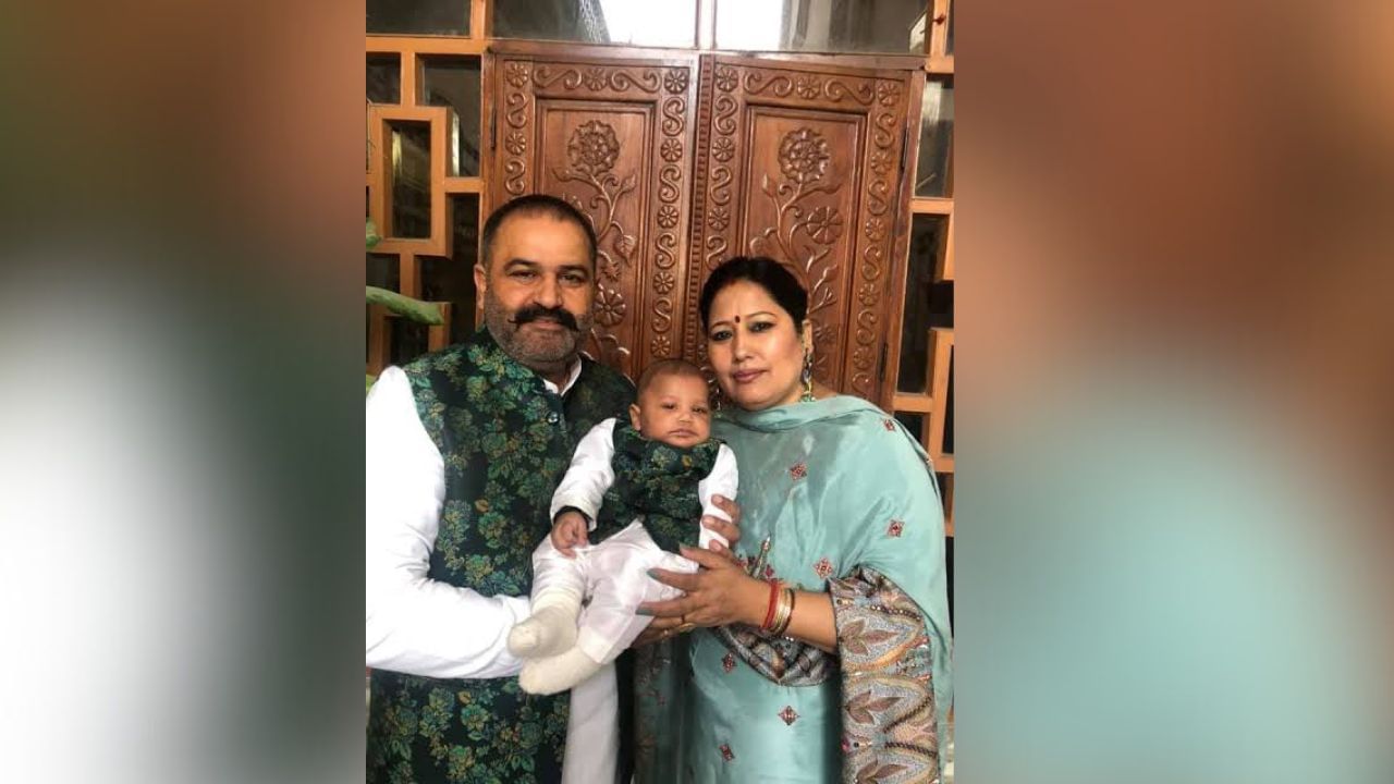 Jalandhar Bypoll Election Result: ਸੁਸ਼ੀਲ ਕੁਮਾਰ ਰਿੰਕੂ ਨੂੰ ਵਿਰਾਸਤ ‘ਚ ਮਿਲੀ ਹੈ ਸਿਆਸਤ, ਕੌਂਸਲਰ ਤੋਂ ਐੱਮਪੀ ਤੱਕ ਦਾ ਸਫ਼ਰ Jalandhar Bypoll Election Result: ਸੁਸ਼ੀਲ ਕੁਮਾਰ ਰਿੰਕੂ ਨੂੰ ਵਿਰਾਸਤ ‘ਚ ਮਿਲੀ ਹੈ ਸਿਆਸਤ, ਕੌਂਸਲਰ ਤੋਂ ਐੱਮਪੀ ਤੱਕ ਦਾ ਸਫ਼ਰ