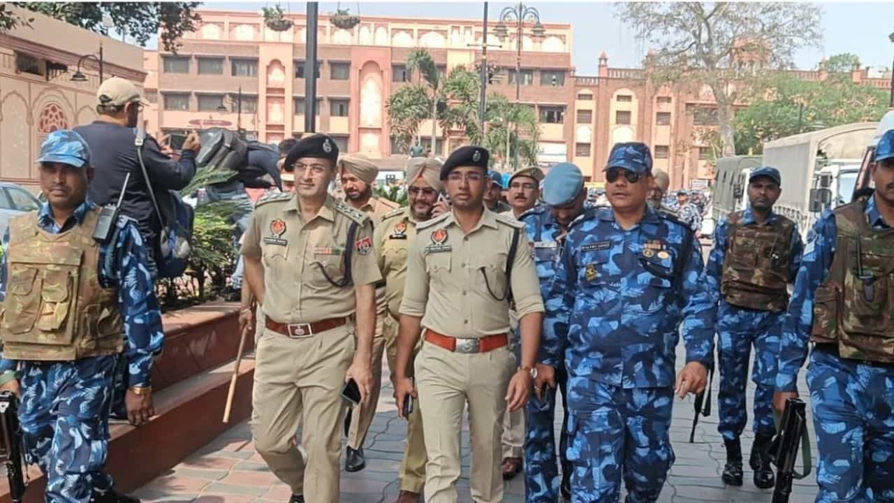 Operation Blue Star: ਪੁਲਿਸ ਨੇ ਵਧਾਈ ਗੋਲਡਨ ਟੈਂਪਲ ਦੀ ਸੁਰੱਖਿਆ, ਸਾਕਾ ਨੀਲਾ ਤਾਰਾ ਦੀ ਬਰਸੀ ਨੂੰ ਲੈ ਕੇ ਅਲਰਟ, ਭਾਰੀ ਪੁਲਿਸ ਬਲ ਤੈਨਾਤ