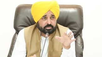 ਪੰਜਾਬ ਸਰਕਾਰ ਨੇ ਕੀਤੇ 19 ਤਹਿਸੀਲਦਾਰਾਂ ਦੇ ਤਬਾਦਲੇ, ਖਾਲੀ ਅਸਾਮੀਆਂ ‘ਤੇ ਵੀ ਮਿਲੀ ਵਾਧੂ ਚਾਰਜ ਦੀ ਜਿੰਮੇਦਾਰੀ