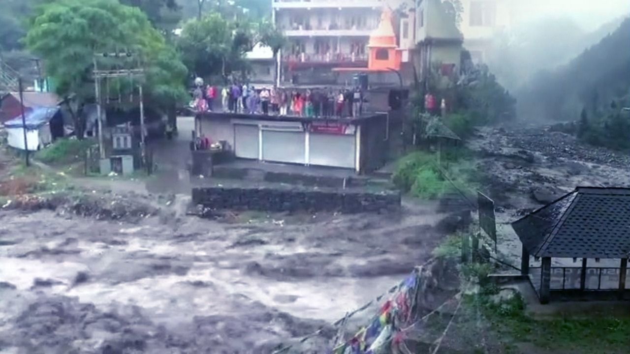 Himachal Land Slides: ਕੁੱਲੂ-ਮੰਡੀ ‘ਚ ਹੜ ਵਰਗੇ ਹਾਲਾਤ, ਚੰਡੀਗੜ੍ਹ ਮਨਾਲੀ ਨੈਸ਼ਨਲ ਹਾਈਵੇਅ ਬੰਦ Himachal Land Slides: ਕੁੱਲੂ-ਮੰਡੀ ‘ਚ ਹੜ ਵਰਗੇ ਹਾਲਾਤ, ਚੰਡੀਗੜ੍ਹ ਮਨਾਲੀ ਨੈਸ਼ਨਲ ਹਾਈਵੇਅ ਬੰਦ