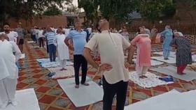International Yoga Day 2023: ਅੰਤਰਰਾਸ਼ਟਰੀ ਯੋਗ ਦਿਵਸ ਮੌਕੇ ਸੁਨਾਮ ‘ਚ ਵੱਡਾ ਸਮਾਗਮ, ਕਈ ਲੋਕਾਂ ਨੇ ਲਿਆ ਹਿੱਸਾ International Yoga Day 2023: ਅੰਤਰਰਾਸ਼ਟਰੀ ਯੋਗ ਦਿਵਸ ਮੌਕੇ ਸੁਨਾਮ ‘ਚ ਵੱਡਾ ਸਮਾਗਮ, ਕਈ ਲੋਕਾਂ ਨੇ ਲਿਆ ਹਿੱਸਾ...