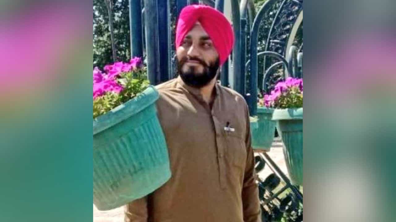 ਪਾਕਿਸਤਾਨ ਚ ਸਿੱਖ ਨੌਜਵਾਨ ਤੇ ਚੱਲੀਆਂ ਗੋਲੀਆਂ, ਦੋ ਦਿਨਾਂ ਚ ਦੂਜਾ ਹਮਲਾ, ਕੱਟੜਪੰਥੀ ਇਸਲਾਮਿਕ ਸਟੇਟ ਖੁਰਾਸਾਨ ਨੇ ਲਈ ਜ਼ਿੰਮੇਵਾਰੀ ਪਾਕਿਸਤਾਨ ਚ ਸਿੱਖ ਨੌਜਵਾਨ ਤੇ ਚੱਲੀਆਂ ਗੋਲੀਆਂ, ਦੋ ਦਿਨਾਂ ਚ ਦੂਜਾ ਹਮਲਾ, ਕੱਟੜਪੰਥੀ ਇਸਲਾਮਿਕ ਸਟੇਟ ਖੁਰਾਸਾਨ ਨੇ ਲਈ ਜ਼ਿੰਮੇਵਾਰੀ