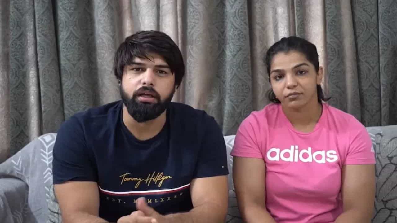 Wrestlers Protest: ਧਮਕੀ ਦੇ ਕੇ ਬਦਲਿਆ ਨਬਾਲਿਗ ਦਾ ਬਿਆਨ, ਲੋਕ ਜਾਣਦੇ ਹਨ ਬ੍ਰਿਜ ਭੂਸ਼ਣ ਦੀਆਂ ਹਰਕਤਾਂ-ਸਾਕਸ਼ੀ ਮਲਿਕ