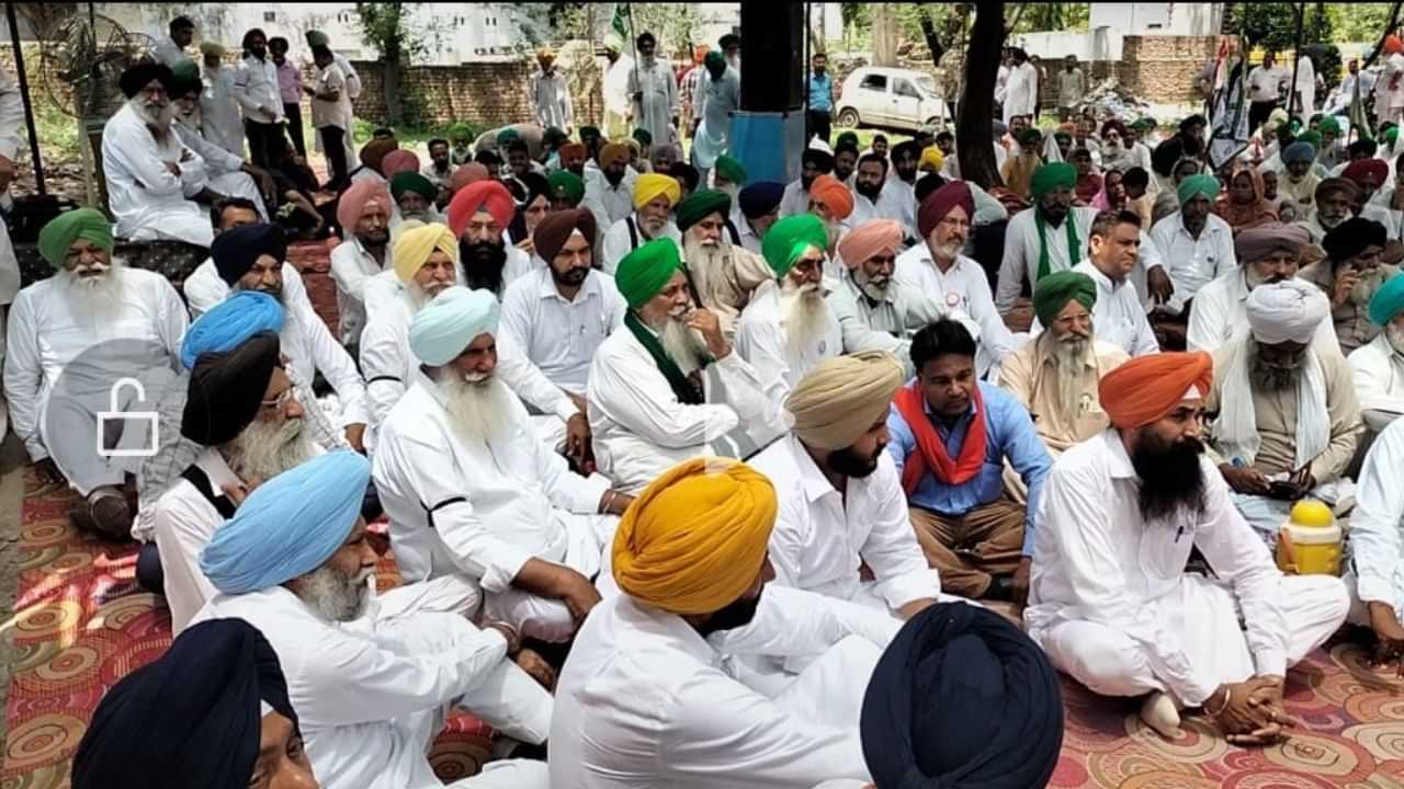 Protest: ਇੱਕ ਨਿੱਜੀ ਅਖਬਾਰ ਨਾਲ ਕੀਤੀ ਜਾ ਰਹੀ ਧੱਕੇਸ਼ਾਹੀ ਖਿਲਾਫ ਮਾਨਸਾ ਚ ਰੋਸ ਪ੍ਰਦਰਸ਼ਨ