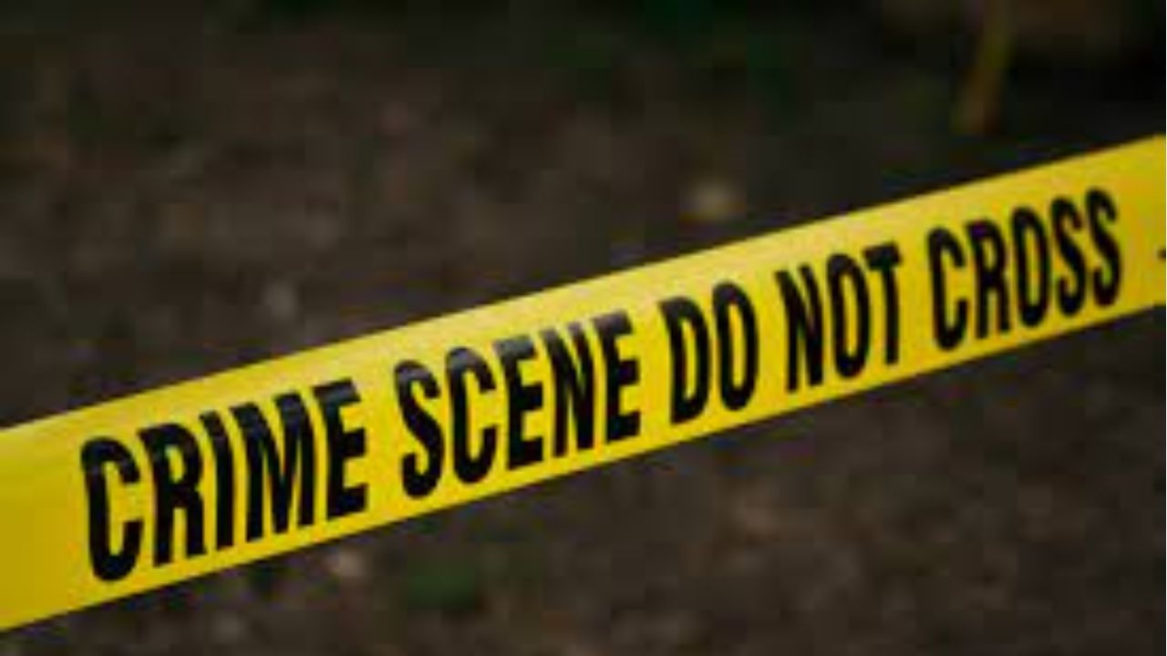 Gangster Threatened: ਜਲੰਧਰ ਦੇ ਵੱਡੇ ਕਾਰੋਬਾਰੀ ਨੂੰ ਪਰਿਵਾਰ ਸਣੇ ਜਾਨ ਤੋਂ ਮਾਰਨ ਦੀ ਧਮਕੀ, 5 ਕਰੋੜ ਦੀ ਫਿਰੌਤੀ ਮੰਗੀ Gangster Threatened: ਜਲੰਧਰ ਦੇ ਵੱਡੇ ਕਾਰੋਬਾਰੀ ਨੂੰ ਪਰਿਵਾਰ ਸਣੇ ਜਾਨ ਤੋਂ ਮਾਰਨ ਦੀ ਧਮਕੀ, 5 ਕਰੋੜ ਦੀ ਫਿਰੌਤੀ ਮੰਗੀ