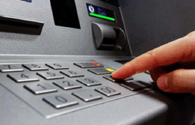 ਪਿੰਨ ਕੋਡ ਦੇਖ ਕੇ ਬਦਲਦਾ ਸੀ ATM ਕਾਰਡ, ਦਰਜ਼ਨਾਂ ਲੋਕਾਂ ਨਾਲ ਕੀਤੀ ਠੱਗੀ ਪਿੰਨ ਕੋਡ ਦੇਖ ਕੇ ਬਦਲਦਾ ਸੀ ATM ਕਾਰਡ, ਦਰਜ਼ਨਾਂ ਲੋਕਾਂ ਨਾਲ ਕੀਤੀ ਠੱਗੀ