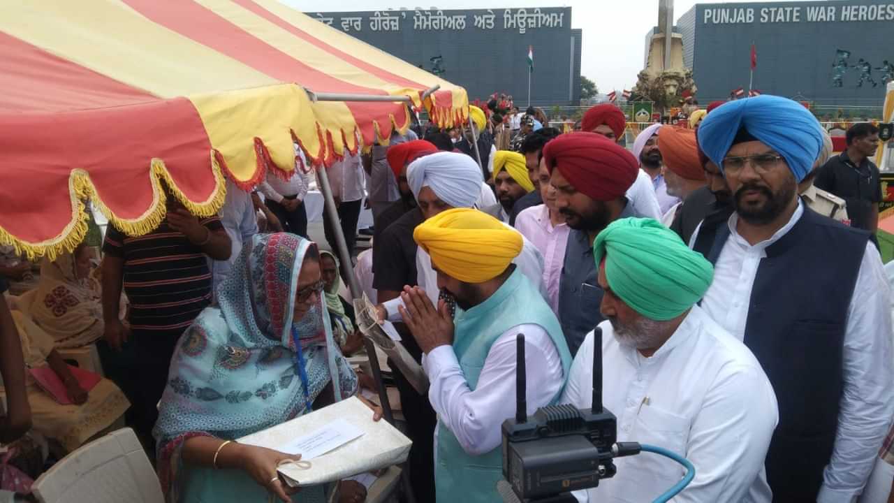 ਕਾਰਗਿਲ ਵਿਜੇ ਦਿਵਸ ਤੇ CM ਮਾਨ ਨੇ  ਸ਼ਹੀਦਾਂ ਨੂੰ ਕੀਤਾ ਸਲਾਮ; ਸ਼ਹੀਦ ਸੈਨਿਕਾਂ ਤੇ 8 ਕਰੋੜ 75 ਲੱਖ ਰੁਪਏ ਖਰਚ ਕਰੇਗੀ ਸਰਕਾਰ