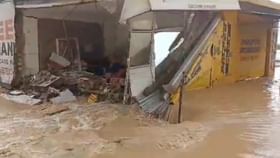 ਬਮਿਆਲ ਸੈਕਟਰ ‘ਚ ਉੱਜ ਦਰਿਆ ‘ਚ ਵਧਿਆ ਪਾਣੀ ਦਾ ਪੱਧਰ, ਜਲਥਲ ਹੋਇਆ ਬਜ਼ਾਰ, ਲੋਕ ਪ੍ਰੇਸ਼ਾਨ...