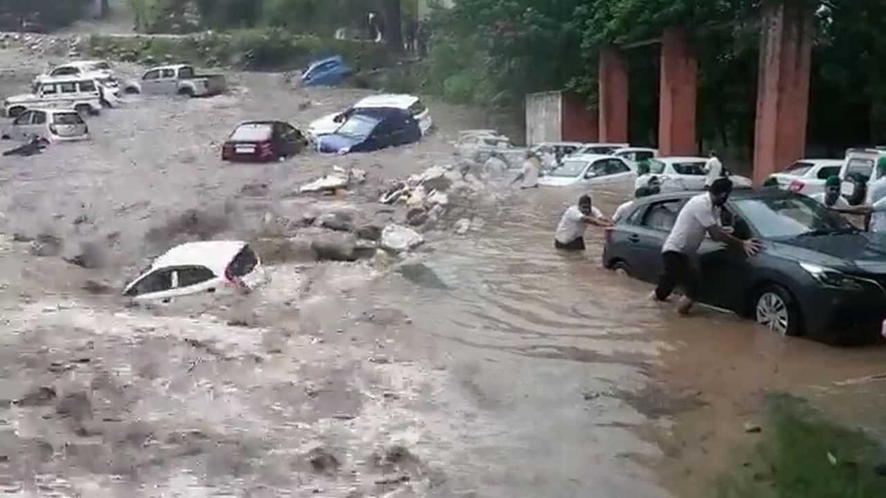 Heavy Rain in Punjab: ਪੰਜਾਬ, ਚੰਡੀਗੜ੍ਹ ਚ ਲਗਾਤਾਰ ਮੀਂਹ ਨੇ ਵਿਗਾੜੇ ਹਲਾਤ; ਕਈ ਏਕੜ ਫਸਲ ਖਰਾਬ