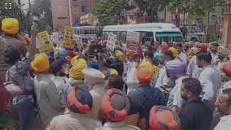 Terrorist Nijhar ਦੀ ਹੱਤਿਆ ਦੇ ਵਿਰੋਧ ‘ਚ ਖਾਲਿਸਤਾਨੀਆਂ ਨੇ ਕੱਢਿਆ ਰੋਸ ਮਾਰਚ, ਪੁਲਿਸ ਨੇ ਹਿਰਾਸਤ ‘ਚ ਲਏ ਕਈ ਖਾਲਿਸਤਾਨੀ Terrorist Nijhar ਦੀ ਹੱਤਿਆ ਦੇ ਵਿਰੋਧ ‘ਚ ਖਾਲਿਸਤਾਨੀਆਂ ਨੇ ਕੱਢਿਆ ਰੋਸ ਮਾਰਚ, ਪੁਲਿਸ ਨੇ ਹਿਰਾਸਤ ‘ਚ ਲਏ ਕਈ ਖਾਲਿਸਤਾਨੀ