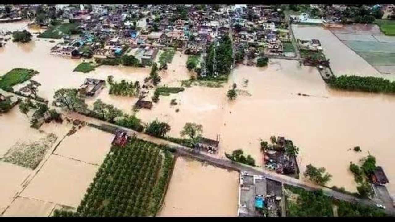 Punjab Flood Update: ਪੰਜਾਬ ਚ ਹੜ੍ਹਾਂ ਨਾਲ ਹੁਣ ਤੱਕ 11 ਮੌਤਾਂ, 5 ਲਾਪਤਾ: ਪਾਕਿਸਤਾਨ ਚ ਬੰਨ੍ਹ ਟੁੱਟਣ ਨਾਲ ਡੁੱਬਿਆ ਫਿਰੋਜ਼ਪੁਰ ਬਾਰਡਰ; ਹੜ੍ਹ ਦੀ ਮਾਰ ਹੇਠ 14 ਜਿਲ੍ਹੇ