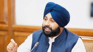 ਪੰਜਾਬ ‘ਚ ਮਿਸ਼ਨ 100% ਲਾਂਚ, ਸਿੱਖਿਆ ਮੰਤਰੀ ਬੈਂਸ ਨੇ ਕਿਹਾ- 2024 ਦੀਆਂ ਬੋਰਡ ਪ੍ਰੀਖਿਆਵਾਂ ਦੇ ਨਤੀਜੇ ‘ਚ ਹੋਵੇਗਾ ਸੁਧਾਰ
