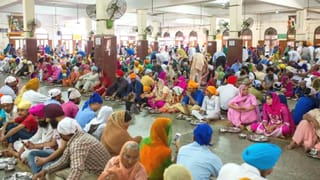 Gurudwara Langar Tradition: ਇੱਕੋ ਹੀ ਪੰਗਤ ਵਿੱਚ ਸਾਰਿਆਂ ਨੂੰ ਭੋਜਨ… ਕਿਵੇਂ ਸ਼ੁਰੂ ਹੋਈ ਗੁਰਦੁਆਰੇ ਵਿੱਚ ਲੰਗਰ ਦੀ ਵਿਲੱਖਣ ਪਰੰਪਰਾ?