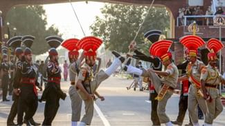 Independence day: ਜੋਸ਼, ਜੂਨ, ਜਜ਼ਬਾ ਬੀਟਿੰਗ ਰਿਟਰੀਟ ਵਿੱਚ ਭਾਰਤ ਮਾਤਾ ਦੇ ਜੈਕਾਰਿਆਂ ਨਾਲ ਗੂੰਜਿਆ ਅਟਾਰੀ ਬਾਰਡਰ ਵੇਖੋ ਤਸਵੀਰਾਂ Independence day: ਜੋਸ਼, ਜੂਨ, ਜਜ਼ਬਾ ਬੀਟਿੰਗ ਰਿਟਰੀਟ ਵਿੱਚ ਭਾਰਤ ਮਾਤਾ ਦੇ ਜੈਕਾਰਿਆਂ ਨਾਲ ਗੂੰਜਿਆ ਅਟਾਰੀ ਬਾਰਡਰ ਵੇਖੋ ਤਸਵੀਰਾਂ