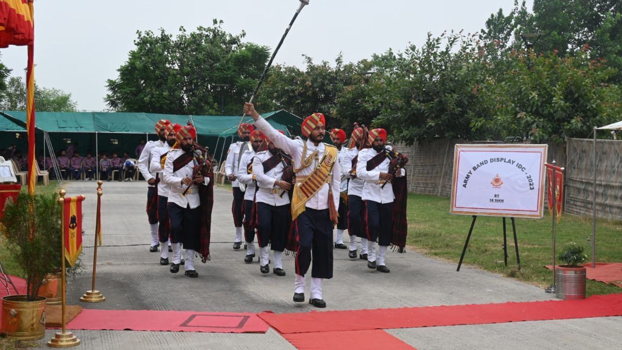 Independence Day Special: ਕਰਤਾਰਪੁਰ ਦੇ ਜੰਗ-ਏ-ਆਜ਼ਾਦੀ ਮੈਮੋਰੀਅਲ ‘ਚ ਪਾਈਪ ਬੈਂਡ ਨੇ ਬੰਨ੍ਹਿਆ ਸਮਾਂ, ਵੇਖੋ ਤਸਵੀਰਾਂ