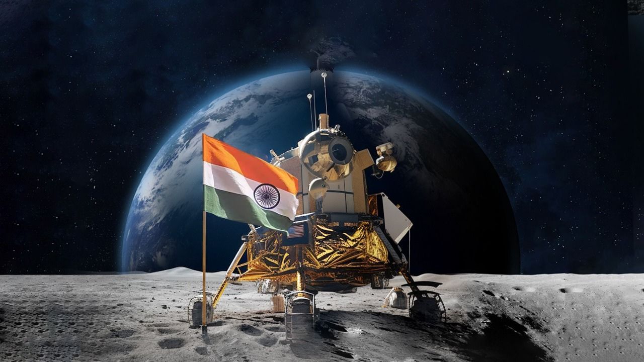 Chandrayaan-3 Landing: ਭਾਰਤ ਨੇ ਰੱਚਿਆ ਇਤਿਹਾਸ, ਚੰਦ ‘ਤੇ ਚੰਦਰਯਾਨ-3 ਦੀ ਸਫਲ ਲੈਂਡਿੰਗ, ਪੀਐੱਮ ਮੋਦੀ ਨੇ ਦਿੱਤੀ ਵਧਾਈ Chandrayaan-3 Landing: ਭਾਰਤ ਨੇ ਰੱਚਿਆ ਇਤਿਹਾਸ, ਚੰਦ ‘ਤੇ ਚੰਦਰਯਾਨ-3 ਦੀ ਸਫਲ ਲੈਂਡਿੰਗ, ਪੀਐੱਮ ਮੋਦੀ ਨੇ ਦਿੱਤੀ ਵਧਾਈ
