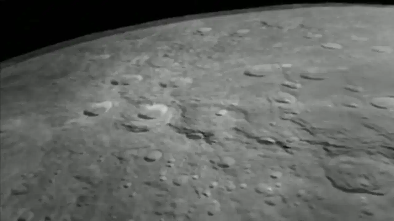 Chandrayaan-3: ਚੰਦਰਯਾਨ-3 ਨੇ ਭੇਜੀ ਇੱਕ ਹੋਰ ਖੂਬਸੂਰਤ ਤਸਵੀਰ, ਕਦੇ ਚੰਦ ਨੂੰ ਇੰਨੇ ਨੇੜਿਓਂ ਨਹੀਂ ਦੇਖਿਆ ਹੋਵੇਗਾ ਤੁਸੀਂ