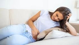 Health: ਛੋਟੀ ਉਮਰ ਵਿੱਚ ਹੀ ਰੁਕ ਸਕਦੇ ਹਨ ਪੀਰੀਅਡਸ! ਔਰਤਾਂ ਨੂੰ ਇਸ ਸਮੱਸਿਆ ਨੂੰ ਨਜ਼ਰਅੰਦਾਜ਼ ਨਹੀਂ ਕਰਨਾ ਚਾਹੀਦਾ Health: ਛੋਟੀ ਉਮਰ ਵਿੱਚ ਹੀ ਰੁਕ ਸਕਦੇ ਹਨ ਪੀਰੀਅਡਸ! ਔਰਤਾਂ ਨੂੰ ਇਸ ਸਮੱਸਿਆ ਨੂੰ ਨਜ਼ਰਅੰਦਾਜ਼ ਨਹੀਂ ਕਰਨਾ ਚਾਹੀਦਾ...