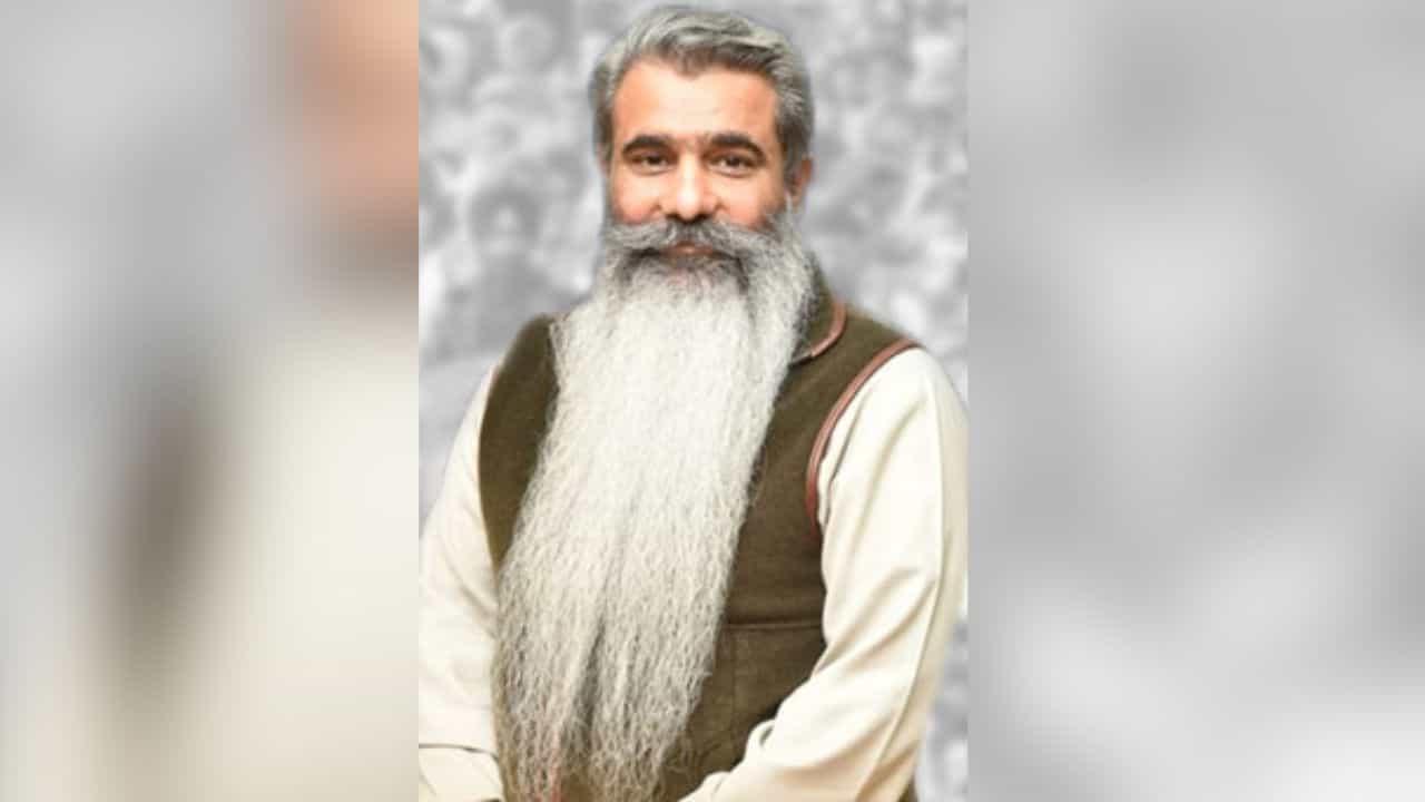 ਸਾਬਕਾ ਮੰਤਰੀ ਭਾਰਤ ਭੂਸ਼ਣ ਆਸੂ ਦੀਆਂ ਵਧੀਆਂ ਮੁਸ਼ਕਿਲਾਂ, ED ਨੇ ਲਾਕਰਾਂ ਚ ਮੌਜੂਦ 4 ਕਿਲੋ ਸੋਨਾ ਕੀਤਾ ਜ਼ਬਤ