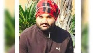 ਅਫਕੀਰਨ ਕੁੜੀਆਂ ਦੇ ਸੰਪਰਕ ‘ਚ ਗੋਲਡੀ ਬਰਾੜ, ਅਮਰੀਕਾ ‘ਚ ਵਿਆਹ ਕਰਨਾ ਚਾਹੁੰਦਾ ਹੈ ਗੈਂਗਸਟਰ ਅਫਕੀਰਨ ਕੁੜੀਆਂ ਦੇ ਸੰਪਰਕ ‘ਚ ਗੋਲਡੀ ਬਰਾੜ, ਅਮਰੀਕਾ ‘ਚ ਵਿਆਹ ਕਰਨਾ ਚਾਹੁੰਦਾ ਹੈ ਗੈਂਗਸਟਰ