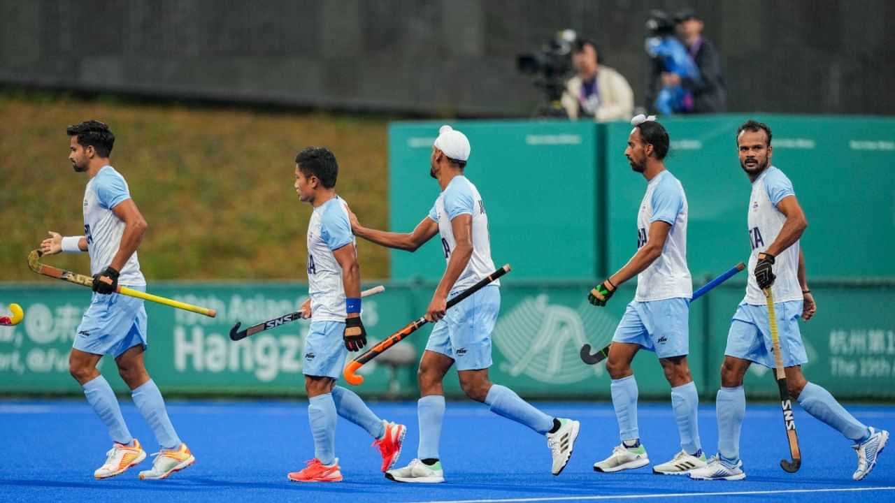 Asian Games 2023: ਭਾਰਤੀ ਹਾਕੀ ਟੀਮ ਨੇ ਜਾਪਾਨ ਨੂੰ ਹਰਾਇਆ, ਸਾਬਕਾ ਕੈਪਟਨ ਮਨਪ੍ਰੀਤ ਸਿੰਘ ਦੇ ਘਰ ਜਸ਼ਨ, ਸੀਐੱਮ ਨੇ ਦਿੱਤੀ ਵਧਾਈ