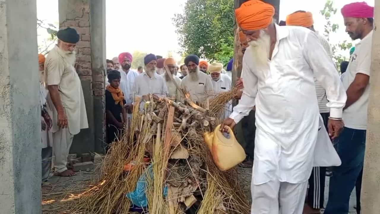 ਕਿਰਨਦੀਪ ਸਿੰਘ ਦੀ ਆਬੂ-ਧਾਬੀ ਚ ਹੋਈ ਮੌਤ, ਗੁਰਦਾਸਪੁਰ ਚ ਹੋਇਆ ਅੰਤਿਮ ਸਸਕਾਰ