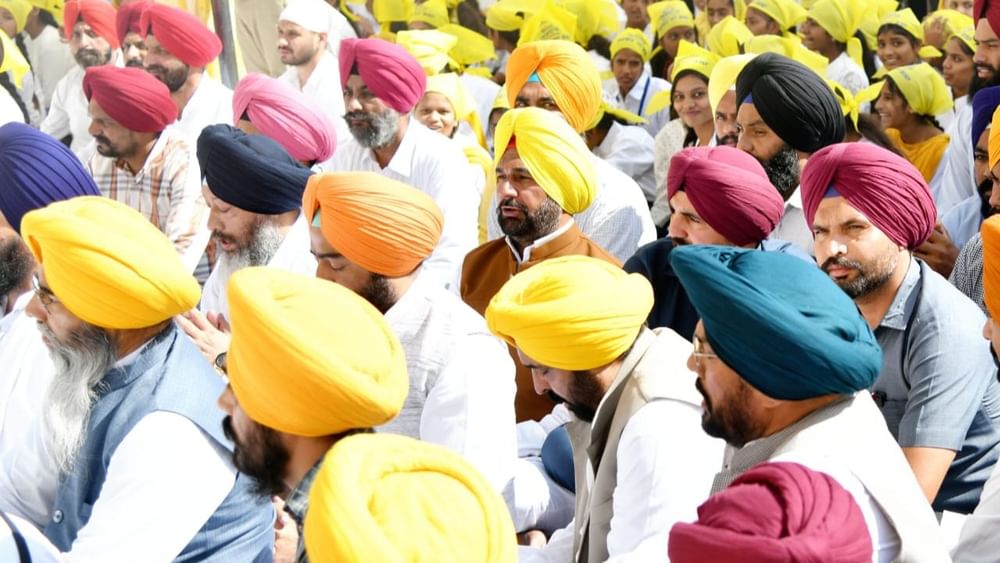 ਇਸ ਮੁਹਿੰਮ ਵਿੱਚ 35 ਹਜ਼ਾਰ ਬੱਚਿਆਂ ਨੇ ਹਿੱਸਾ ਲੈ ਕੇ ਏਸ਼ੀਆ ਬੁੱਕ ਆਫ ਰਿਕਾਰਡ ਬਣਾਇਆ। ਇਨ੍ਹਾਂ ਬੱਚਿਆਂ ਨੇ ਸ੍ਰੀ ਹਰਿਮੰਦਰ ਸਾਹਿਬ ਵਿੱਚ ਅਰਦਾਸ ਲਈ ਇੰਡੀਆ ਬੁੱਕ ਆਫ਼ ਰਿਕਾਰਡਜ਼ ਅਤੇ ਨਸ਼ਿਆਂ ਖ਼ਿਲਾਫ਼ ਸਹੁੰ ਚੁੱਕਣ ਲਈ ਗੋਲਡਨ ਬੁੱਕ ਆਫ਼ ਰਿਕਾਰਡ ਅੰਮ੍ਰਿਤਸਰ ਦੇ ਨਾਂ ਦਰਜ ਹੋ ਗਿਆ ਹੈ।