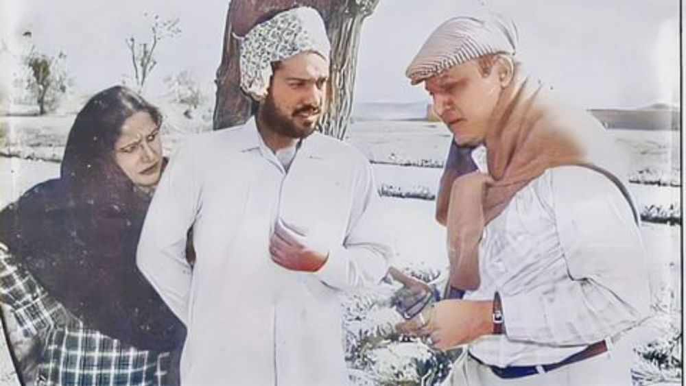 ਹਾਲ ਹੀ ਵਿੱਚ ਗੁਰਪ੍ਰੀਤ ਘੁੱਗੀ ਨੇ ਇੰਸਟਾਗ੍ਰਾਮ ਅਕਾਊਂਟ ਤੇ ਟਰੇਨ ਵਿੱਚ ਸਫ਼ਰ ਕਰਦੇ ਹੋਏ ਵੀਡੀਓ ਸਾਂਝਾ ਕੀਤੀ ਹੈ। ਵੀਡੀਓ ਵਿੱਚ ਘੁੱਗੀ ਆਪਣੇ ਪੁਰਾਣੇ ਦਿਨਾਂ ਅਤੇ ਟਰੇਨ ਦੇ ਸਫ਼ਰ ਨੂੰ ਯਾਦ ਕਰਦੇ ਨਜ਼ਰ ਆ ਰਹੇ ਹਨ।