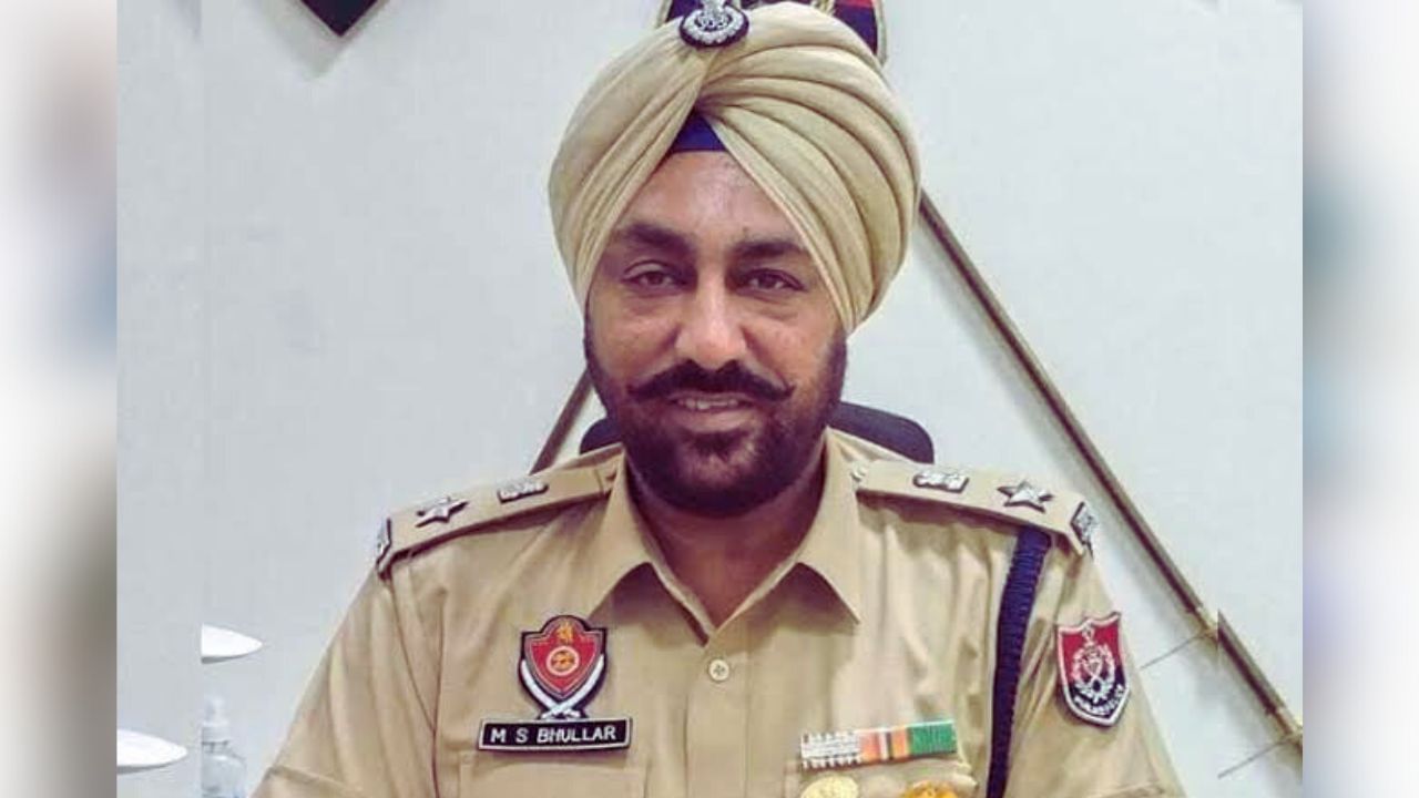 ਜਲੰਧਰ ਦੇਹਾਤ ਦੇ SSP ਮੁਖਵਿੰਦਰ ਸਿੰਘ ਭੁੱਲਰ ਨੂੰ ਹਾਈਕੋਰਟ ਨੇ ਲਗਾਇਆ ਜੁਰਮਾਨਾ, ਜਾਣੋ ਕੀ ਹੈ ਮਾਮਲਾ