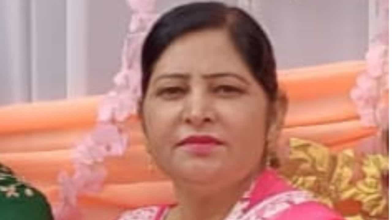 ਪੰਜਾਬ ਚ NRI ਪਤੀ ਨੇ ਪਤਨੀ ਦਾ ਕੁੱਟ-ਕੁੱਟ ਕੇ ਕੀਤਾ ਕਤਲ, ਵਿਦੇਸ਼ ਤੋਂ ਪਰਤਦਿਆਂ ਹੀ ਹੋਈ ਸੀ ਬਹਿਸ ਪੰਜਾਬ ਚ NRI ਪਤੀ ਨੇ ਪਤਨੀ ਦਾ ਕੁੱਟ-ਕੁੱਟ ਕੇ ਕੀਤਾ ਕਤਲ, ਵਿਦੇਸ਼ ਤੋਂ ਪਰਤਦਿਆਂ ਹੀ ਹੋਈ ਸੀ ਬਹਿਸ