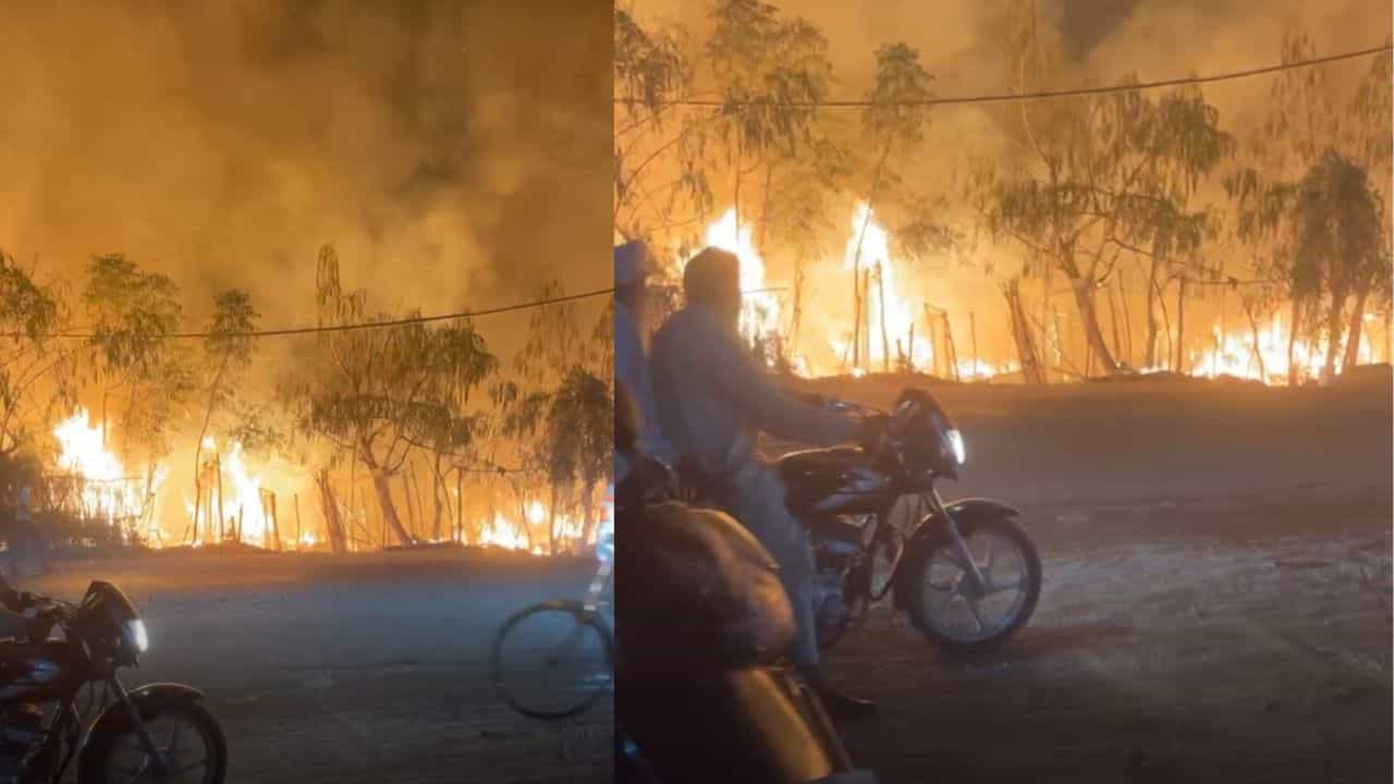 ਹਾਦਸਾ ਜਾਂ ਸਾਜਿਸ਼! ਕਪੂਰਥਲਾ ਰੇਲ ਕੋਚ ਫੈਕਟਰੀ ਦੇ ਬਾਹਰ ਬਣੀਆਂ ਝੁੱਗੀਆਂ ਨੂੰ ਲੱਗੀ ਅੱਗ, ਪਿਛਲੇ ਸਾਲ ਵੀ ਵਾਪਰੀ ਸੀ ਘਟਨਾ ਹਾਦਸਾ ਜਾਂ ਸਾਜਿਸ਼! ਕਪੂਰਥਲਾ ਰੇਲ ਕੋਚ ਫੈਕਟਰੀ ਦੇ ਬਾਹਰ ਬਣੀਆਂ ਝੁੱਗੀਆਂ ਨੂੰ ਲੱਗੀ ਅੱਗ, ਪਿਛਲੇ ਸਾਲ ਵੀ ਵਾਪਰੀ ਸੀ ਘਟਨਾ